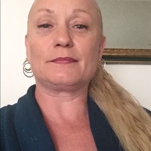 Meet your Posher, Regina